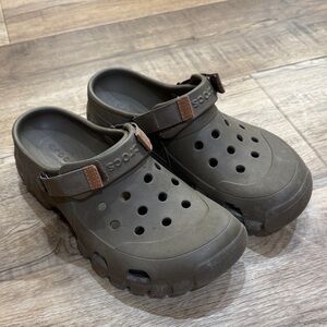 CROCS Men Dark Brown Water Shoes